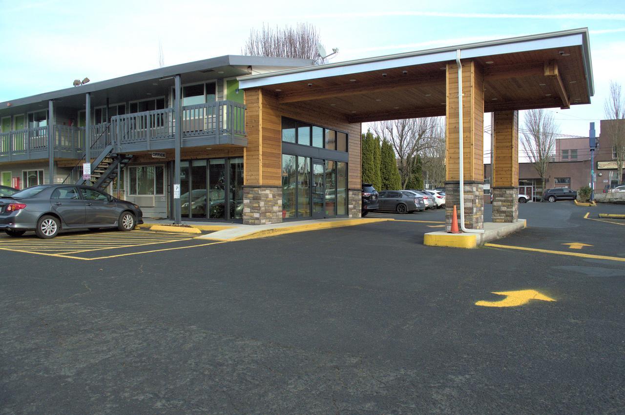 Banfield Motel Portland Exterior photo